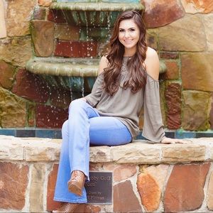 Meet your Posher, Lexia